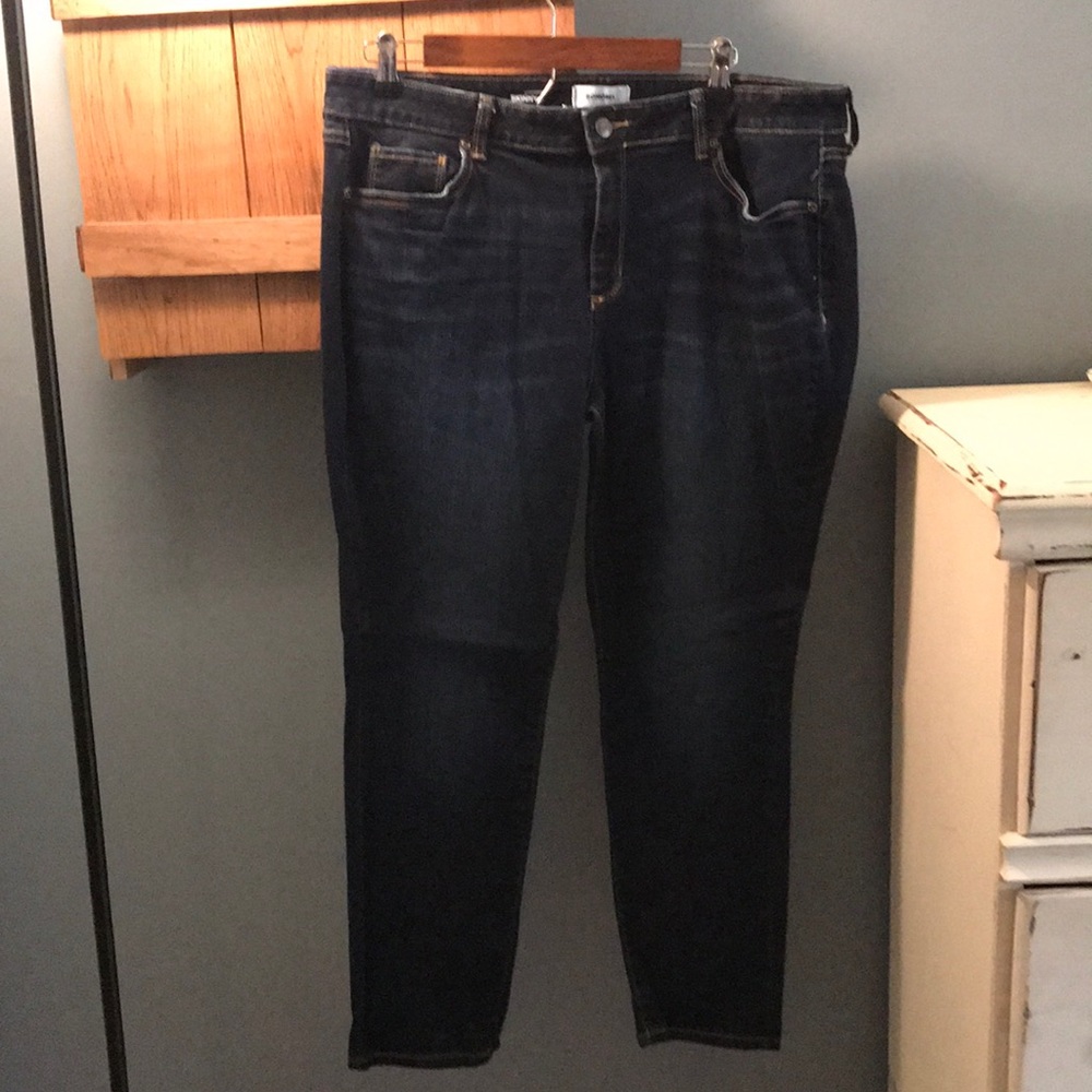 Dark wash skinny jeans!